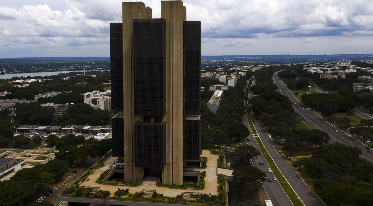 Senado aprova projeto de autonomia do Banco Central